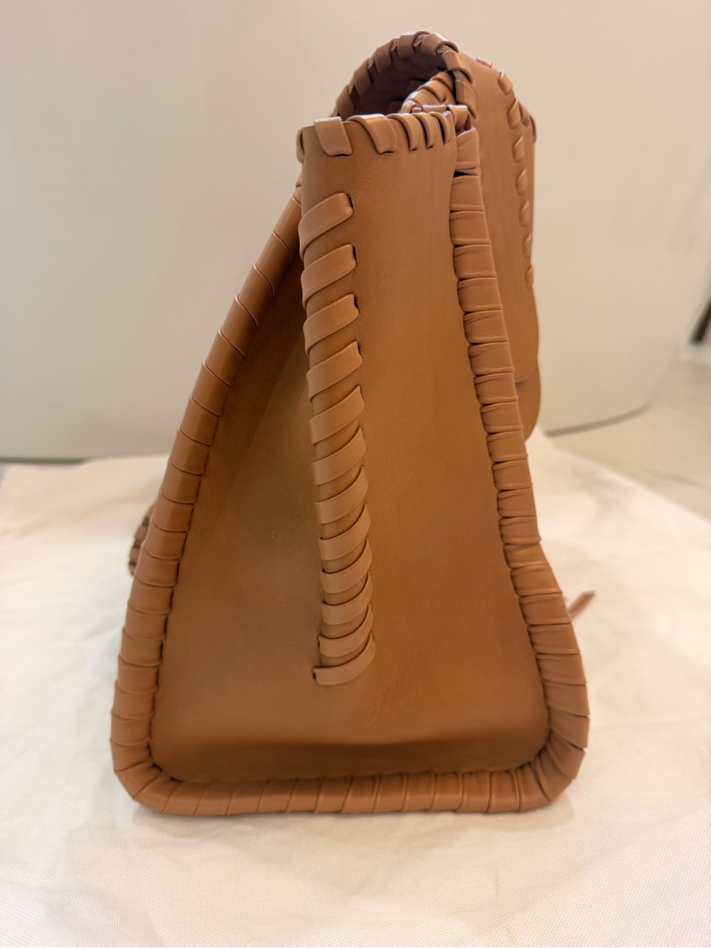 Chloé Mony Medium Light Tan Leather Tote - Picture 3 of 16